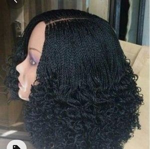 Meet your Posher, Afia